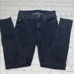 - Charcoal gray skinny HUDSON jeans